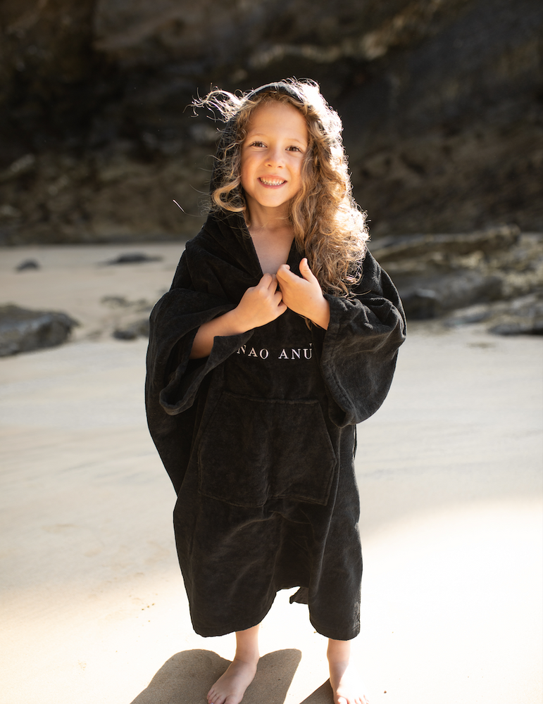 
                      
                        VOLCANIC BLACK - ORGANIC TOWEL ROBE
                      
                    