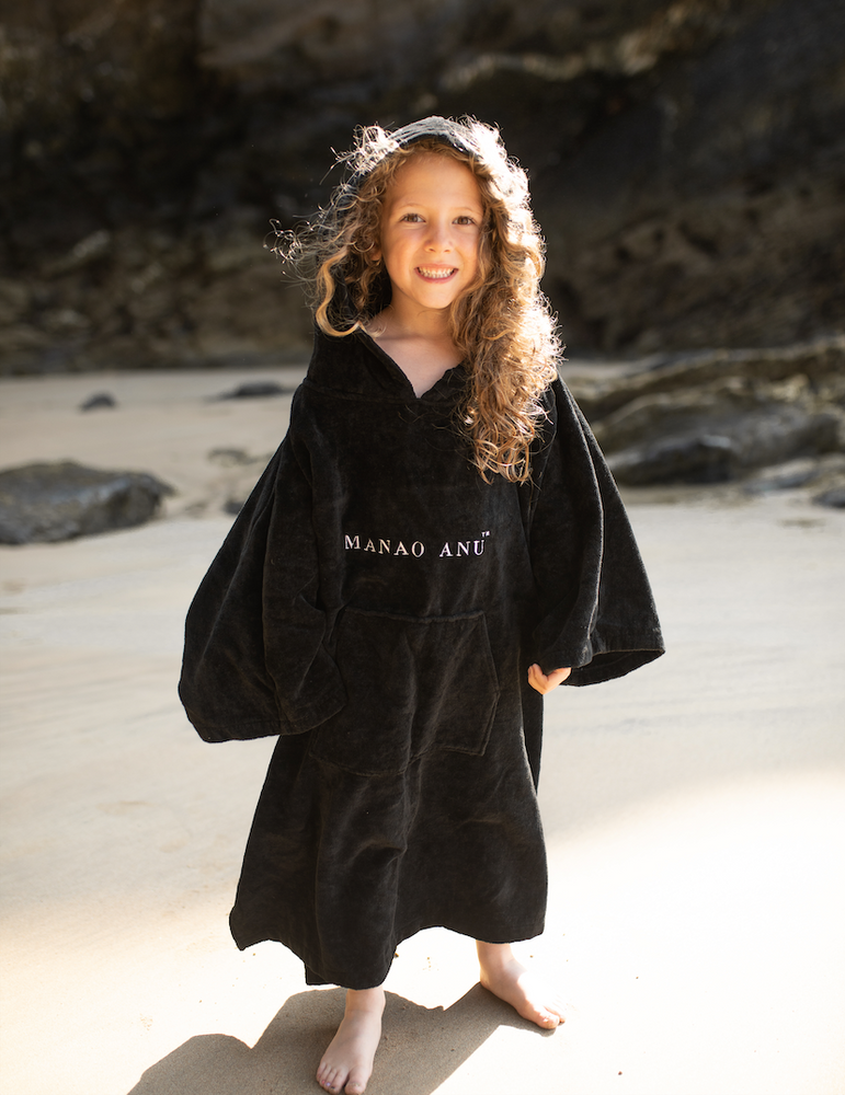 
                      
                        VOLCANIC BLACK - ORGANIC TOWEL ROBE
                      
                    