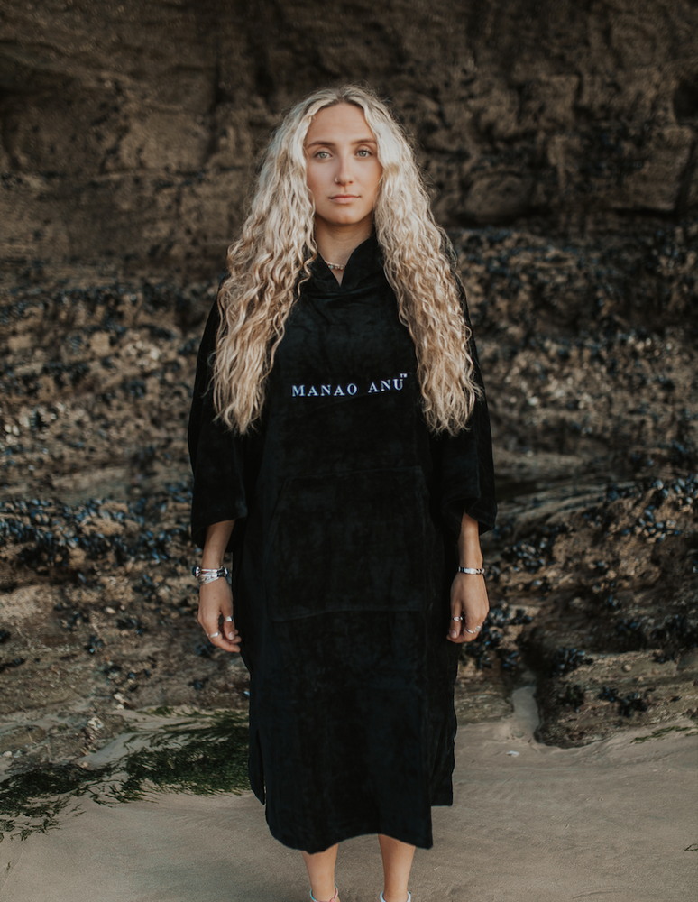 
                      
                        VOLCANIC BLACK - ORGANIC TOWEL ROBE
                      
                    